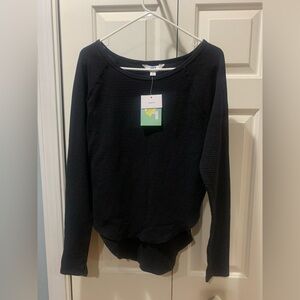 JoyLab loose fit long sleeve high-low hem black top Small